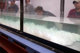 Milk flows like a turbidity current in the flume tank