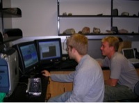 USF students operating the FCAEM microprobe remotely