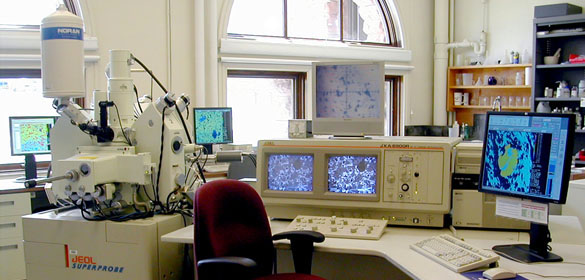 Photo showing the EPMA in a probe lab.